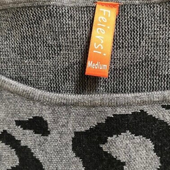 Feiersi pullover sweater. Size M NWOT. Smoke free home. - Picture 2 of 9